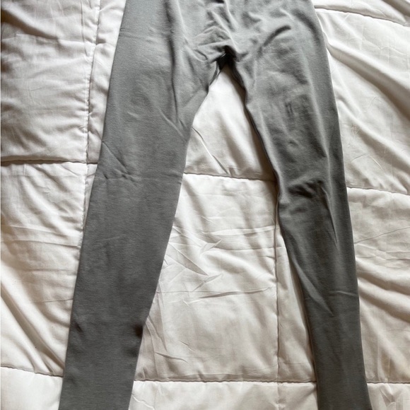 *RARE* Alphalete Amplify leggings in Medium grey size XS - Picture 3 of 5
